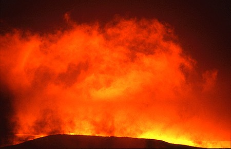 Arde O Courel: máis de 200 hectáreas en menos de 12 horas