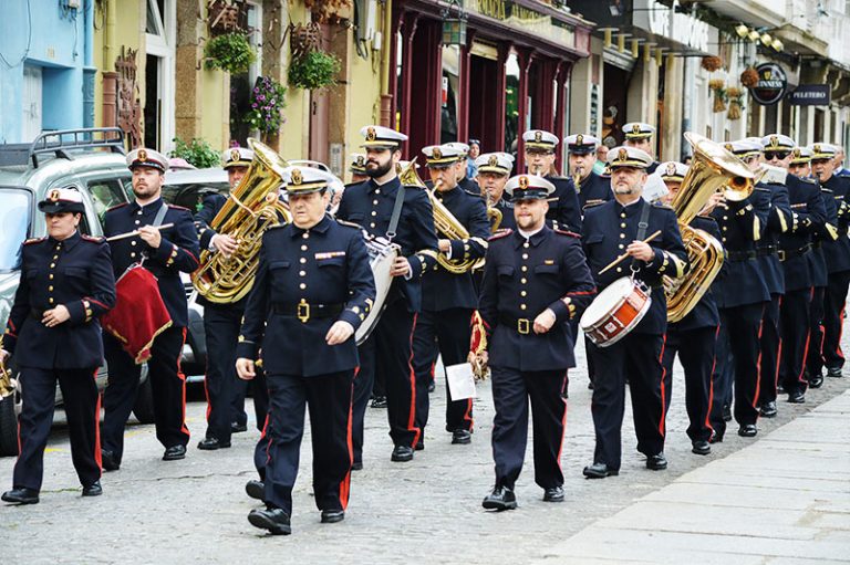 Concerto de Bandas de Música Militares en Sober durante as festas