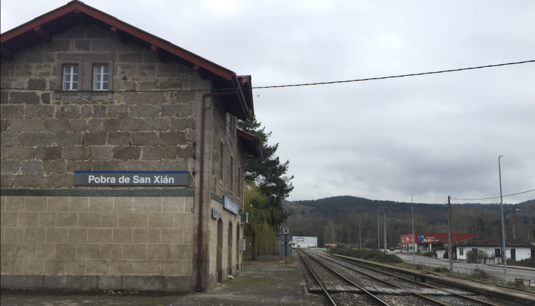 A cesión ao Concello de Láncara da antiga estación do tren, cada vez máis preto