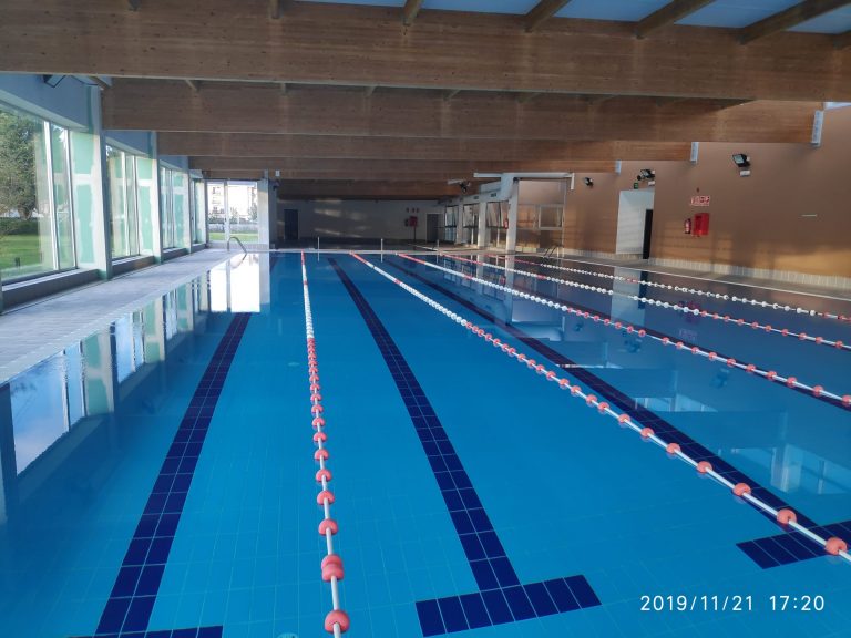 Cursos de natación en Sarria