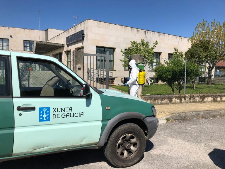 A Xunta desinfecta a contorna dos centros de saúde do sur de Lugo