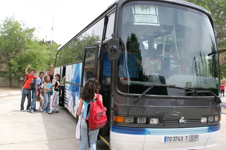 O BNG de Chantada denuncia a mala organización das paradas do transporte escolar