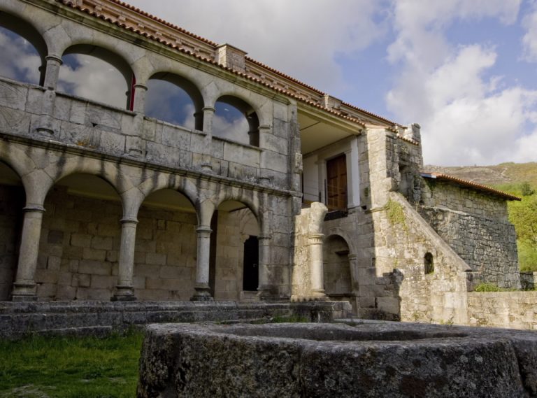 200.000 euros para a rehabilitación do mosteiro de Xunqueira