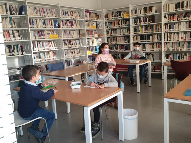A biblioteca pública de Sober volve recibir o premio María Moliner