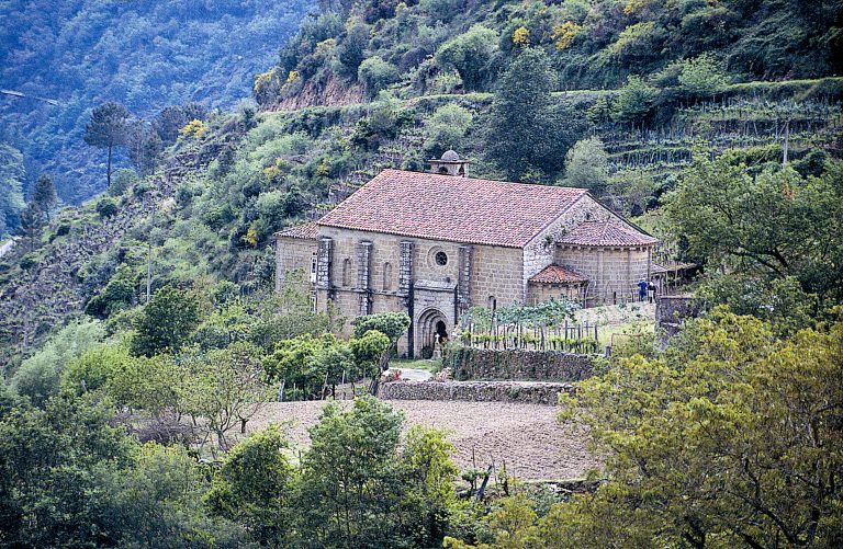 Adxudicada por 260.000 euros a restauración de San Vicenzo de Pombeiro