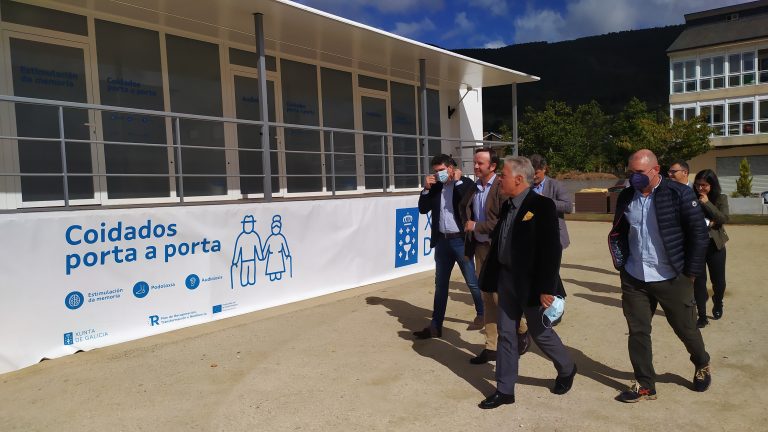 Antón Acevedo, Director Xeral de Atención Sociosanitaria visita Coidado Porta a Porta en Quiroga