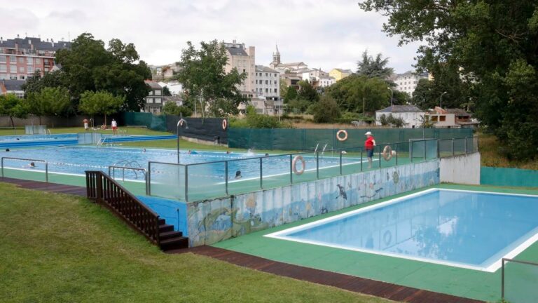 As piscinas exteriores de Sarria comezan tempada este 27 de xuño con xornada de portas abertas