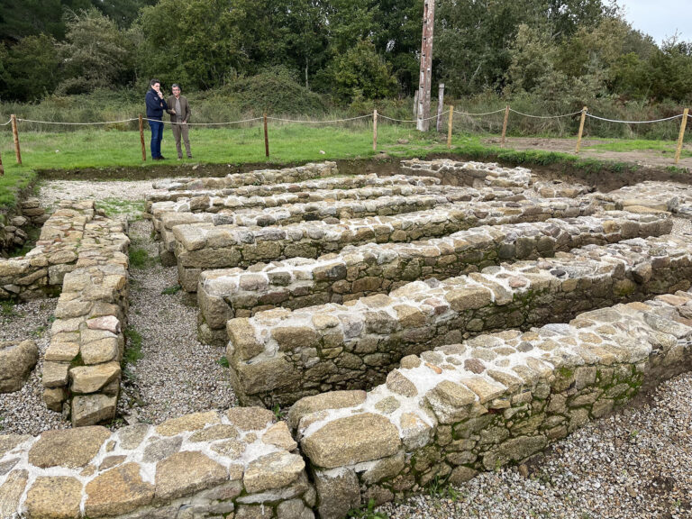 Remata a consolidación do hórreo romano de muros paralelos no xacemento de Proendos