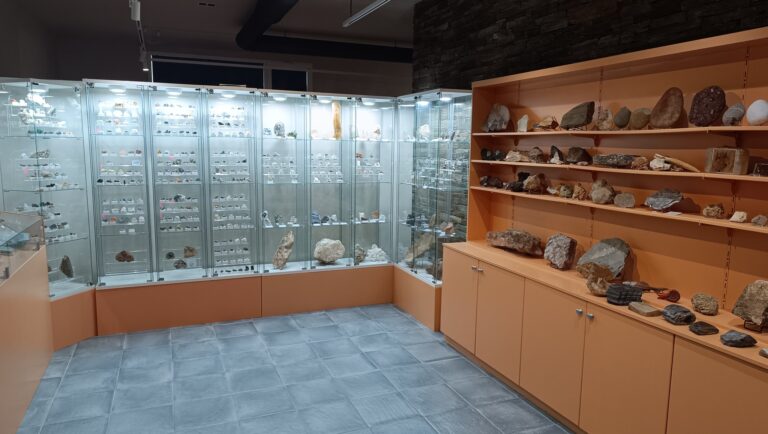 A mostra de minerais do Museo Xeolóxico de Quiroga aumenta a 700 pezas