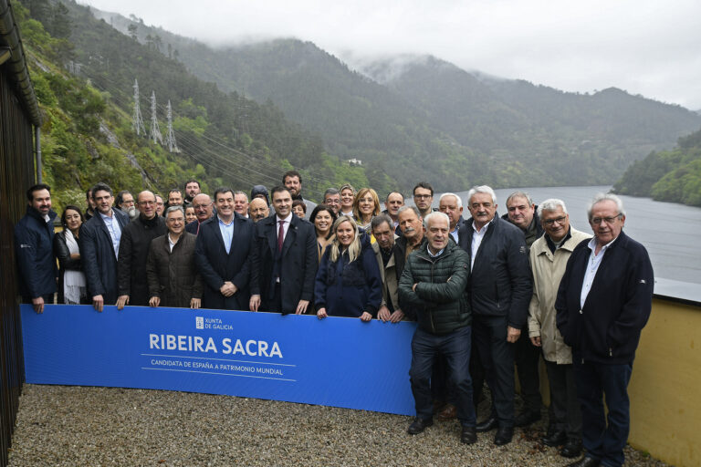 Román Rodríguez comparte cos alcaldes da Ribeira Sacra os seguintes pasos da candidatura a Patrimonio Mundial