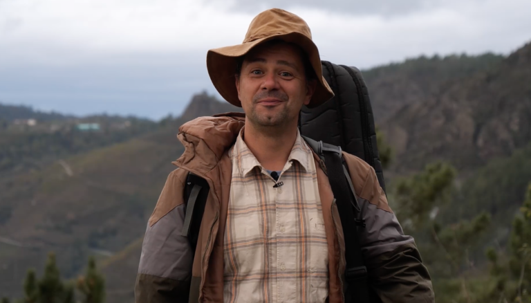 Coñecendo ao protagonista de ‘Un guiri pola Ribeira Sacra’