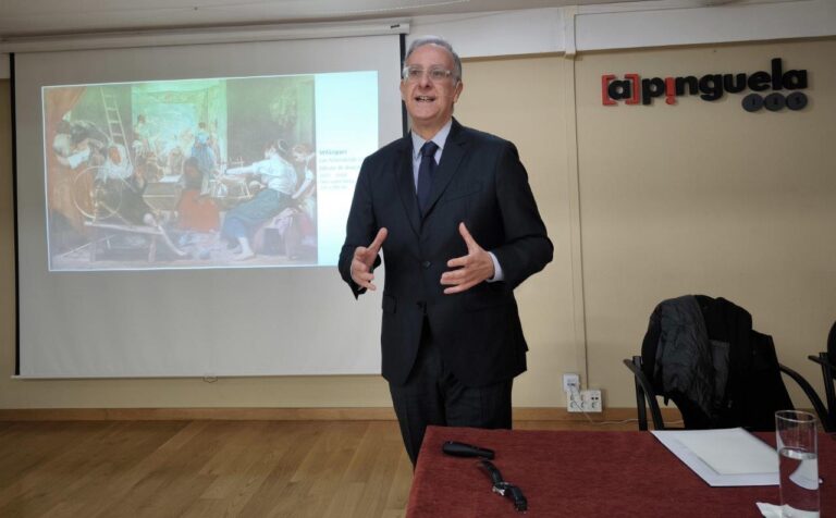 Juan de Dios Ruano ensinou socioloxía no IES A Pinguela a través das pinturas do Museo do Prado