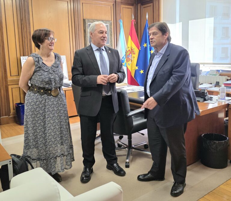 Encontro do CEO do Grupo Indukern, ao que pertence Kern Pharma, co Alcalde e a Tenente de Alcalde monfortinos