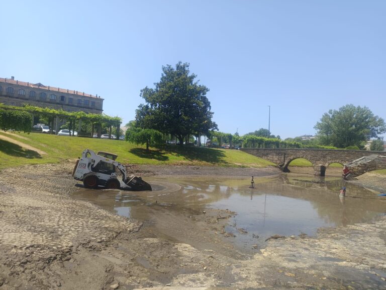 11 anos acondicionando a Lagoa do Parque dos Condes para o verán