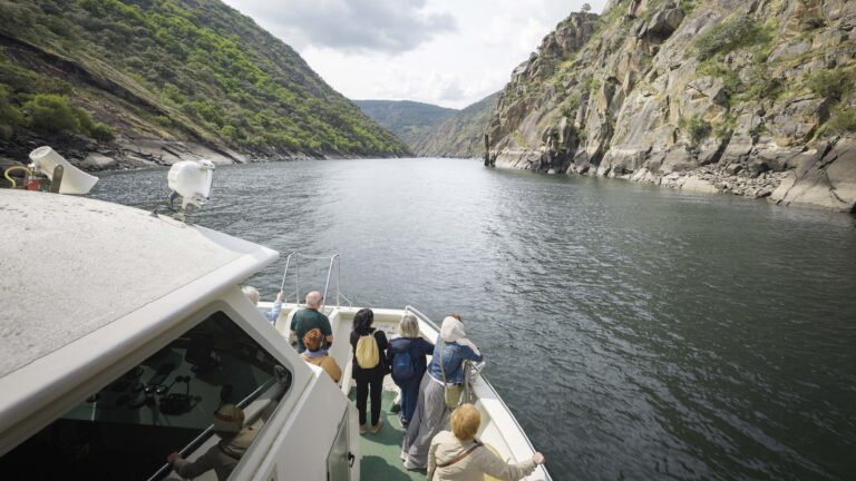 Máis de 29.000 viaxeiros nas rutas fluviais da Ribeira Sacra