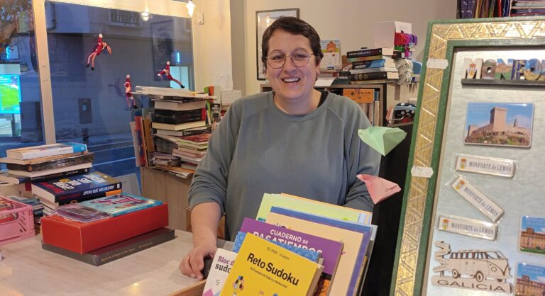 Entre Libros, a librería monfortina para a que mira Manuel María