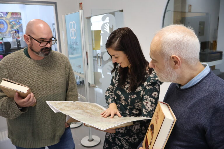 Preséntase a primeira edición en galego do Tombo de  Samos