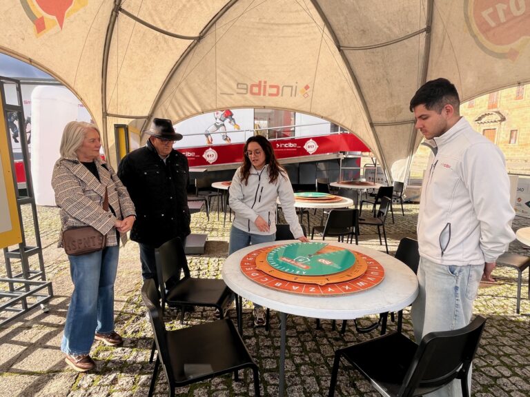 Ata o 15 de novembro pode visitarse na Compañía de Monforte o roadshow do INCIBE