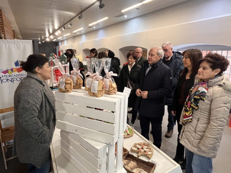 Un Mercado de Nadal en Monforte familiar e musical