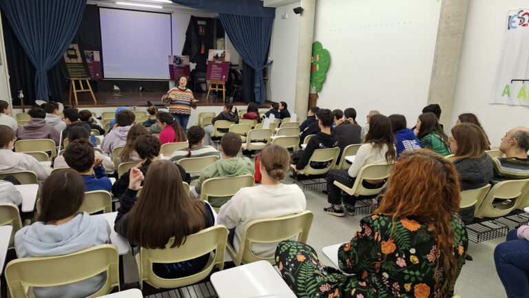 “Do Tradi ó Trap…baila morena!”, o IES de Quiroga fórmase en igualdade