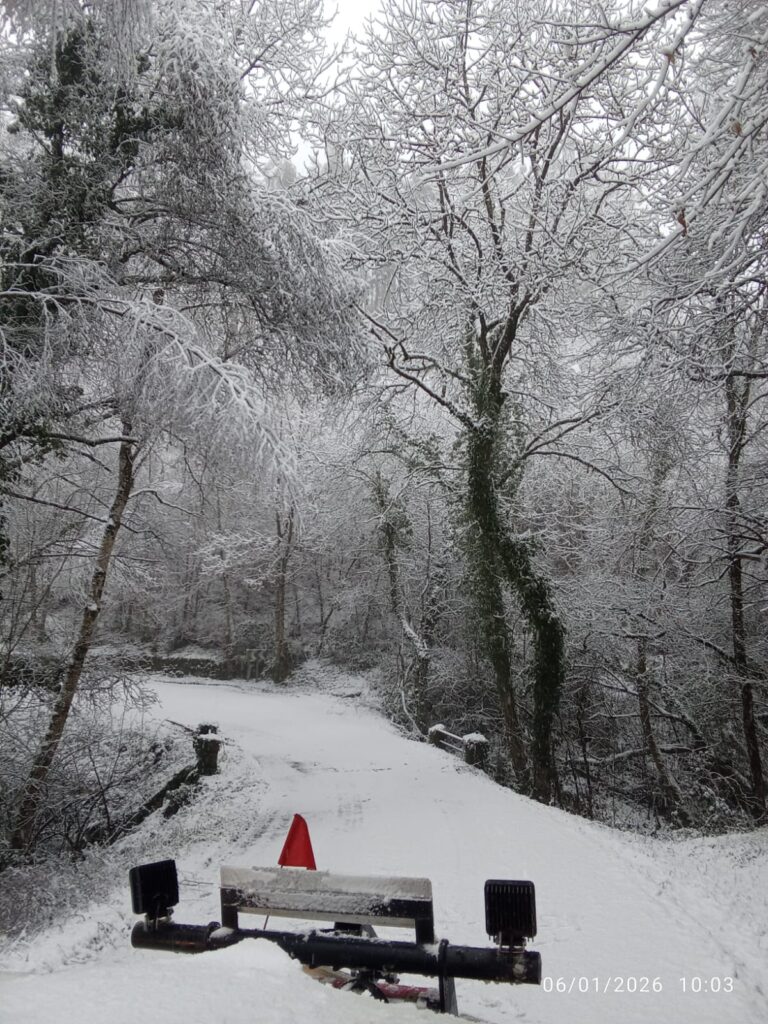 Estradas afectadas por acumulacións de neve na provincia