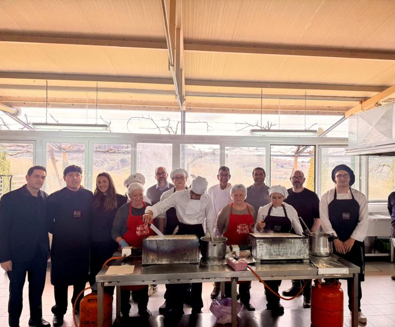 Irmandamento entre a Feira do Viño de Amandi e a Festa da Filloa de Muimenta