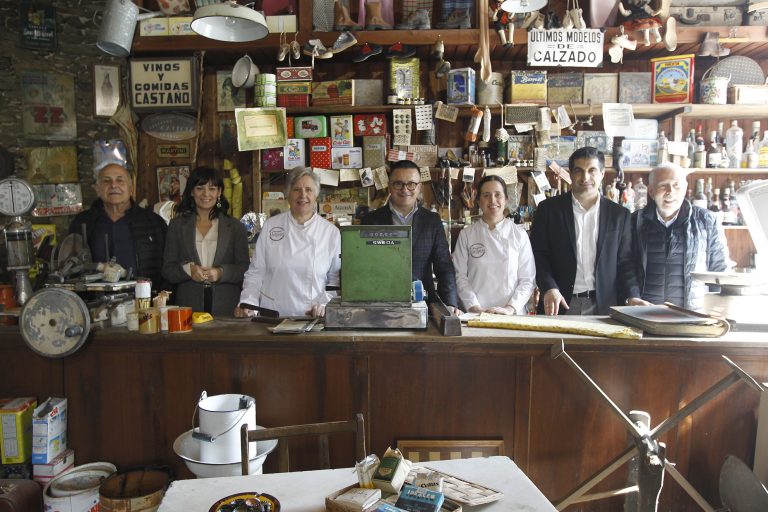 5 xeracións da Panadería Pallares de Sarria, premio á Traxectoria do Comercio Galego 2025