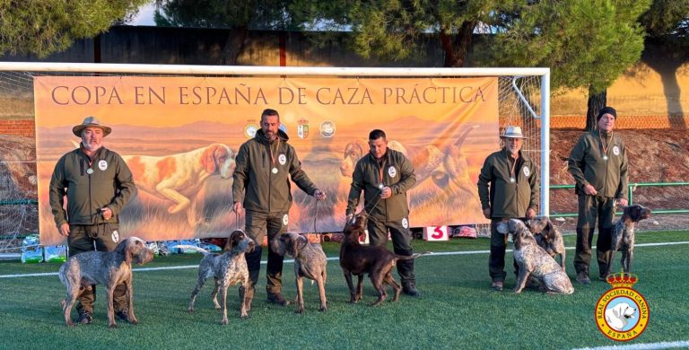 A Pobra do Brollón acolle unha competición de rastreo canino