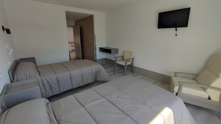 A comezos de abril a residencia de Pantón recibirá aos primeiros usuarios