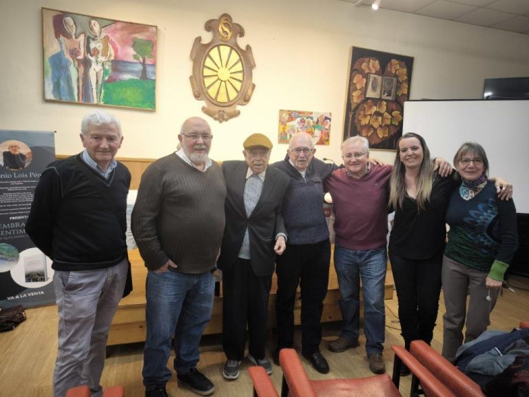 Presentación no Círculo Saviñao do último libro de Antonio Lois