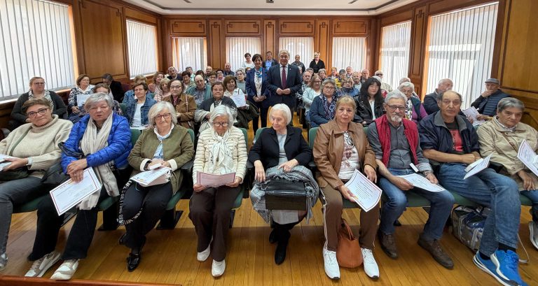 Máis de 80 participantes nos obradoiros gratuítos de dixitalización impartidos nas parroquias de Monforte