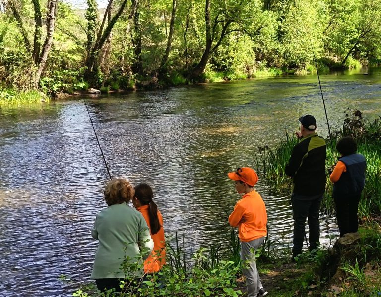 Xornada de formación ambiental e pesca responsable en Monforte