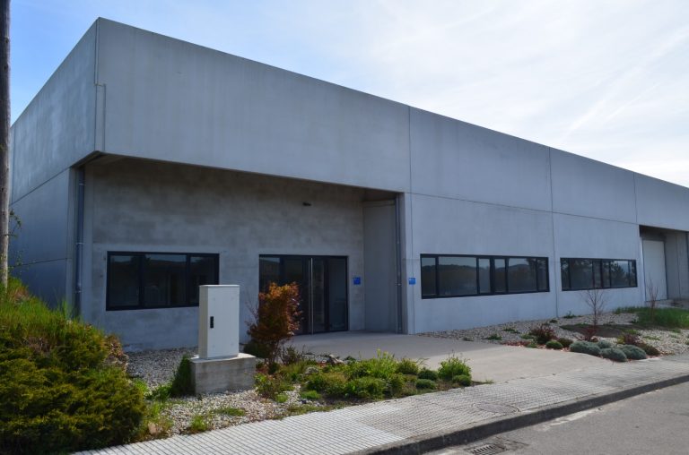 O Viveiro Industrial de Empresas de Bóveda aproba o seu regulamento e ábrese aos emprendedores