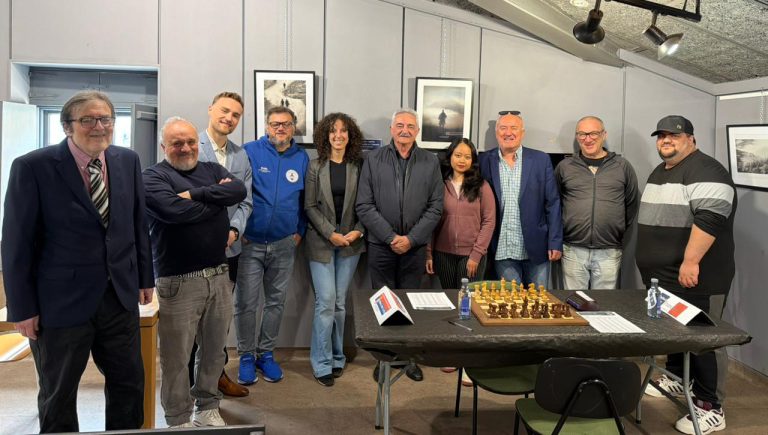 A Casa da Cultura de Chantada acolle ata o 20 de abril un Torneo Internacional de Xadrez