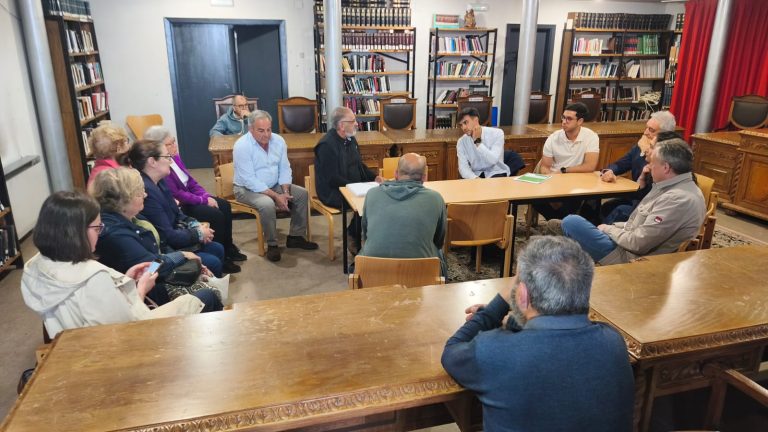 FEARS e Por Chantada poñen o foco na instalación enerxética prevista en Pesqueiras