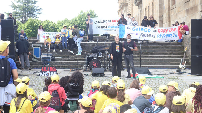 O Correlingua comeza en Monforte con estudantes de oito centros educativos
