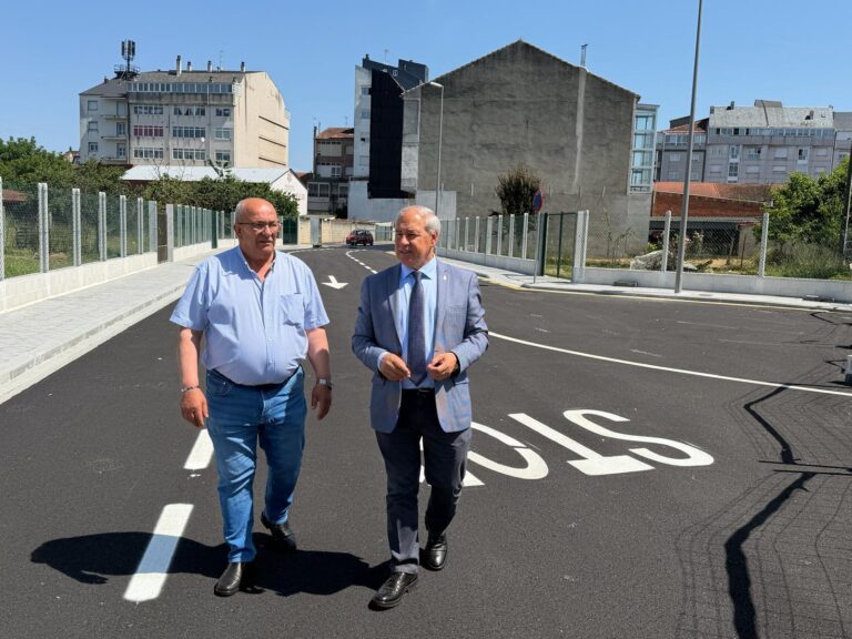 Aberto ao tráfico o novo tramo da rúa Roberto Martínez Andrade en Monforte