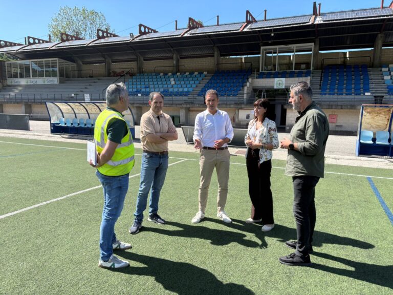 Comeza a mellora do campo de fútbol da Ribela en Sarria á que se destinan 516.200€