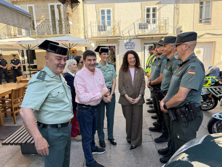 O delegado do Goberno en Galicia destaca en Sarria o funcionamento da campaña “Non Camiñas Soa”