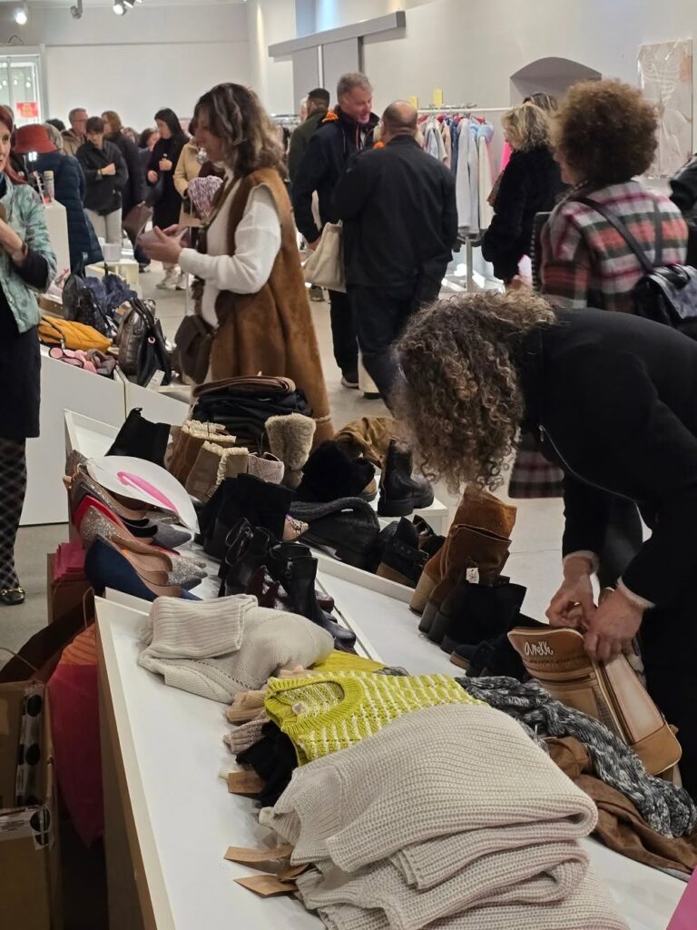 ‘Fóra Stocks’, a feira de oportunidades de Monforte con descontos de ata o 70%