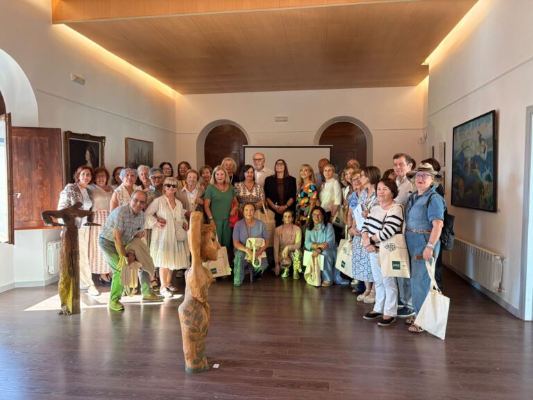 A UNED Sénior de Sarria celebra 12 anos coa graduación de 40 estudantes