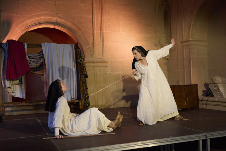 “Juana I de Castilla”, unha obra teatral da compañía rioxana ‘Nueve Lunas Teatro’ en Sarria